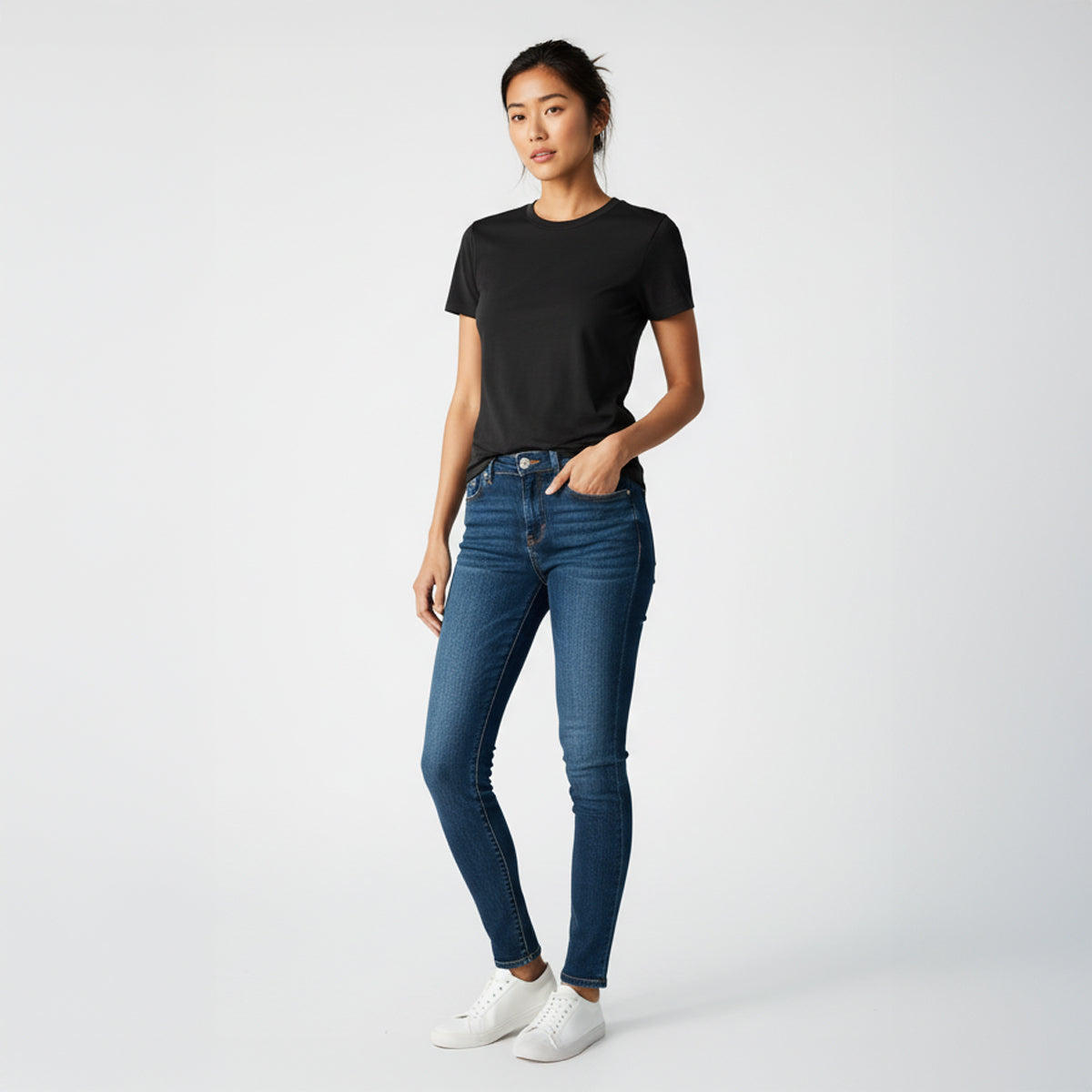 Kenzi Black Short Sleeve Crew